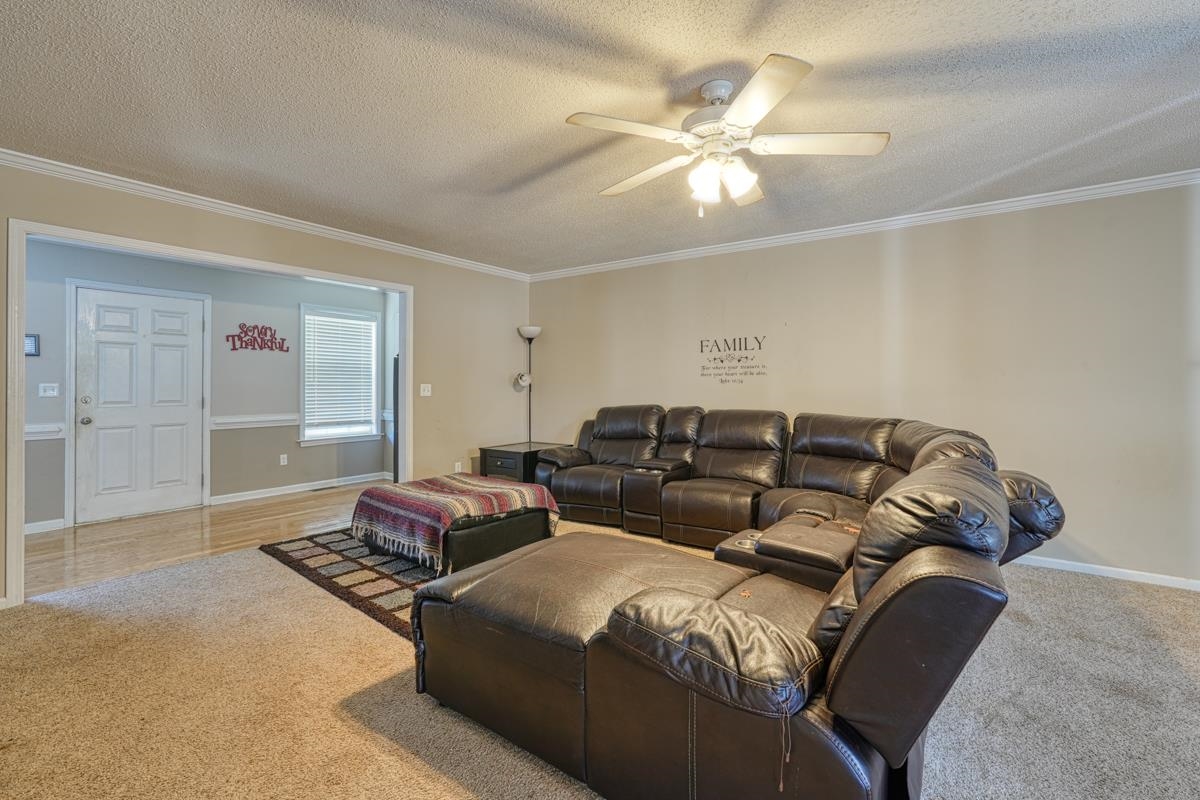 517 Goldstone Lane Boiling Springs, SC 29316 - Photo 4 of 31