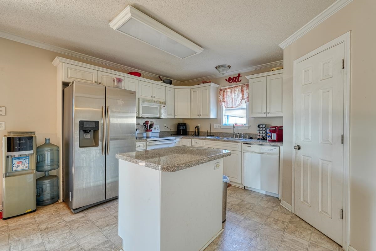 517 Goldstone Lane Boiling Springs, SC 29316 - Photo 9 of 31