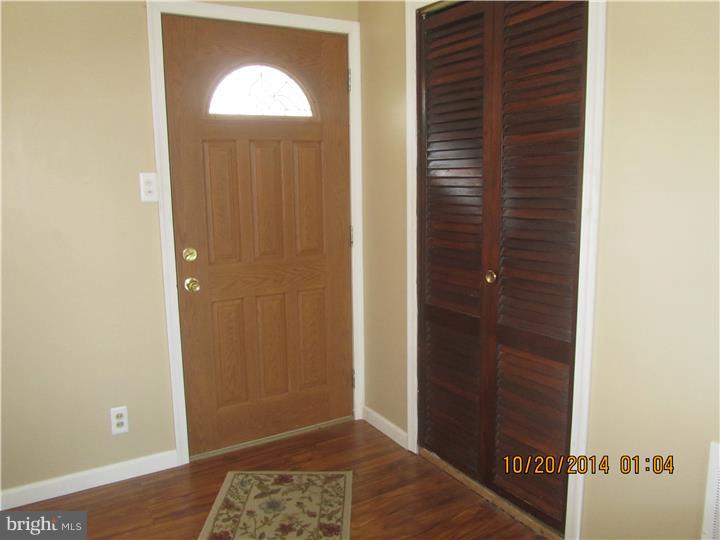 153 Wistar Road Fairless Hills, PA 19030 - Photo 3 of 25 Foyer