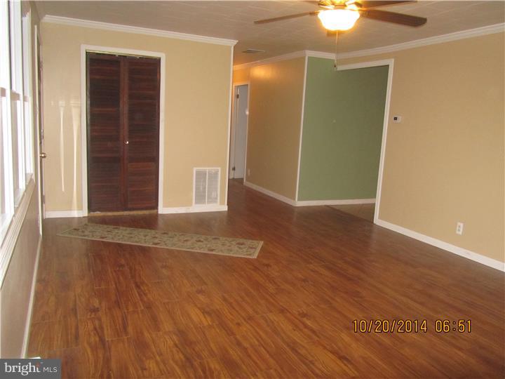 153 Wistar Road Fairless Hills, PA 19030 - Photo 4 of 25 Living Room