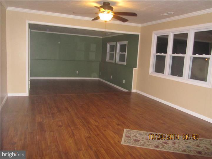 153 Wistar Road Fairless Hills, PA 19030 - Photo 5 of 25 Living Room