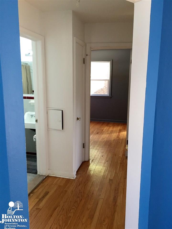 448 Alter Road Detroit, MI 48215 - Photo 10 of 14