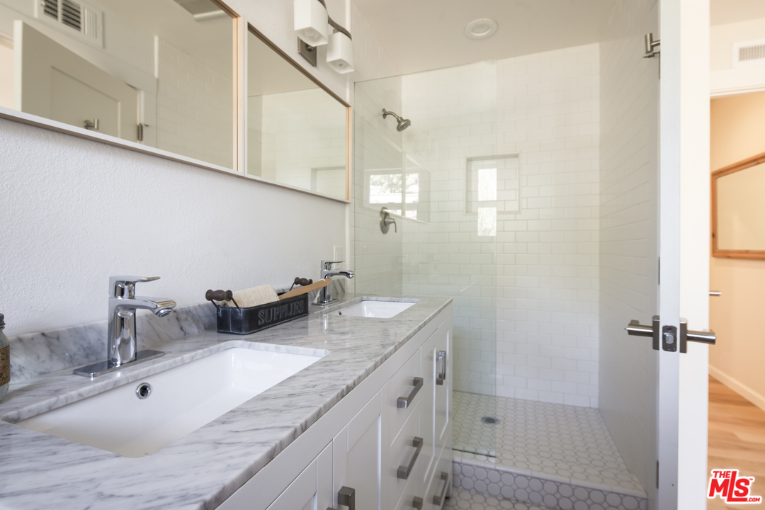 1269 Mountain View Road Santa Barbara, CA 93109 - Photo 13 of 19 Gallery Image 13