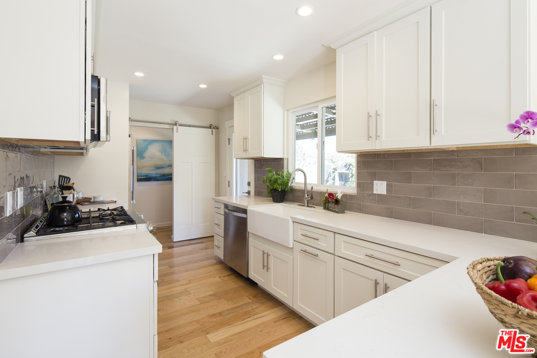 1269 Mountain View Road Santa Barbara, CA 93109 - Photo 5 of 19 Gallery Image 5