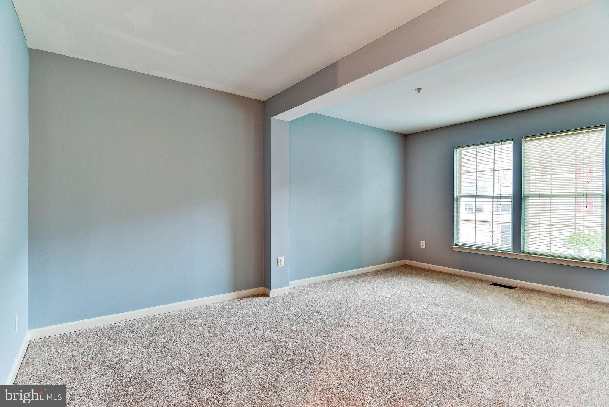 4626 Ripley Manor Terrace Olney, MD 20832 - Photo 22 of 39 Living Room