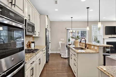 $495,000 | 109 Willow View Lane, Apex, NC 27539