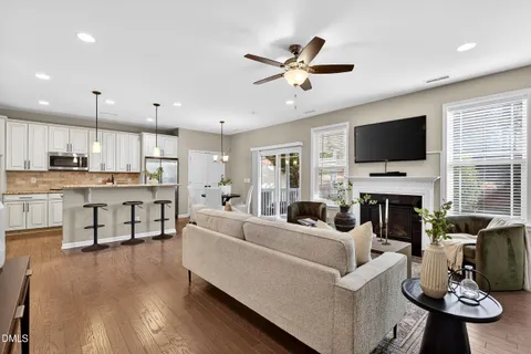 $495,000 | 109 Willow View Lane, Apex, NC 27539