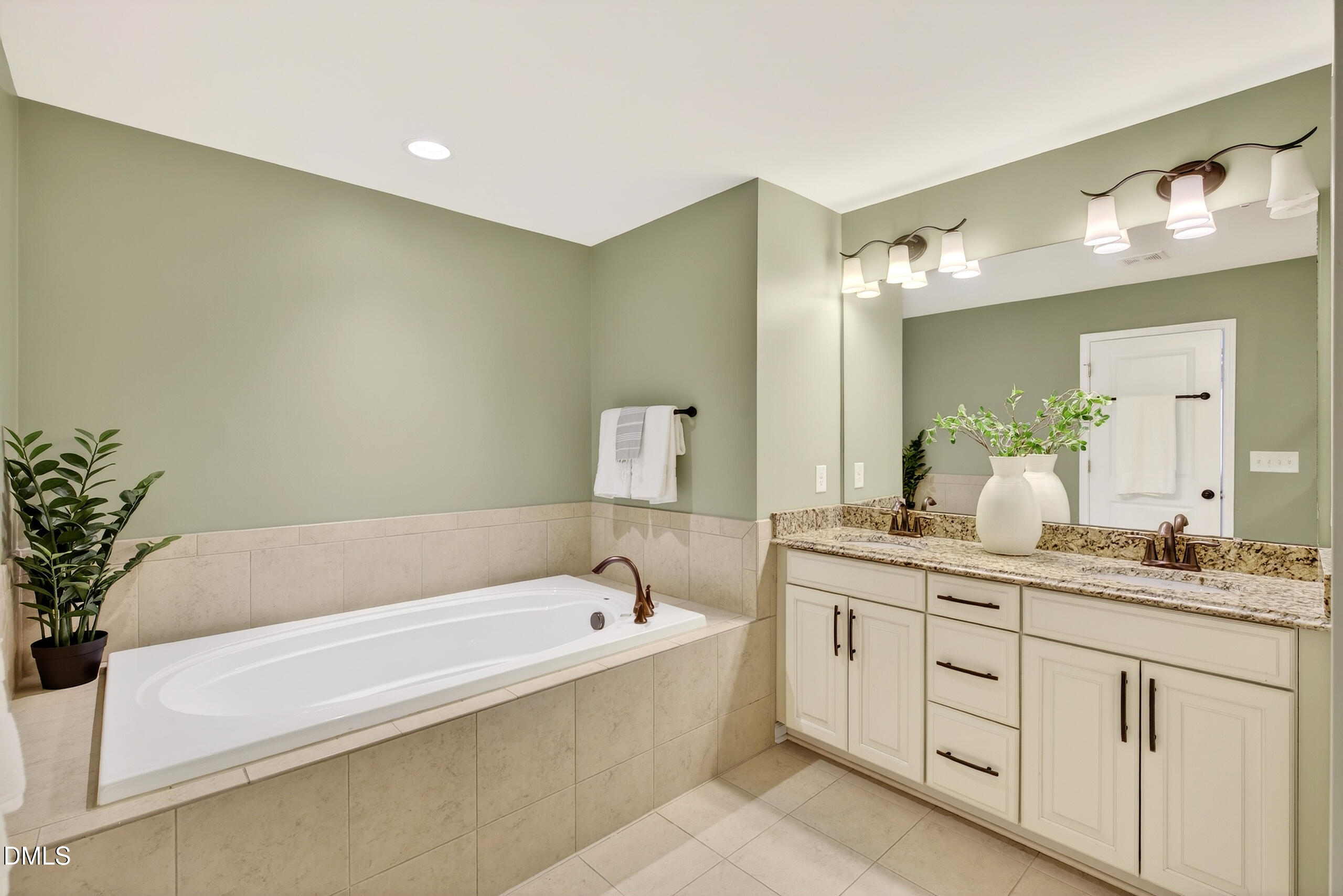 109 Willow View Lane Apex, NC 27539 - Photo 28 of 72 EJ9A1787