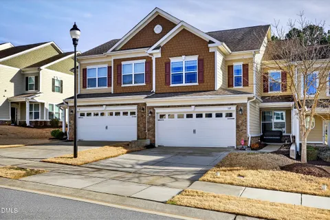 $495,000 | 109 Willow View Lane, Apex, NC 27539