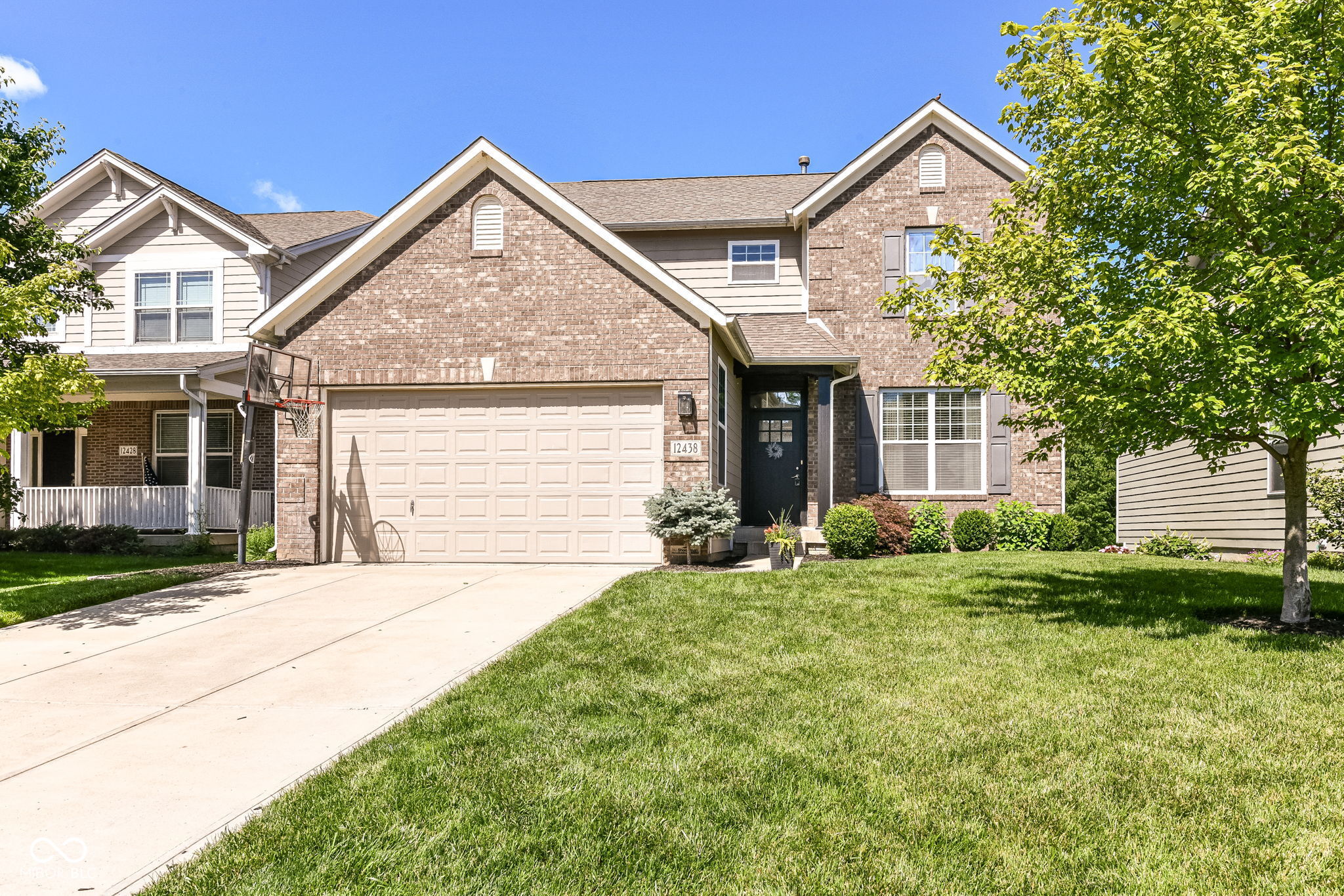 12438 Hawks Landing Drive Fishers, IN 46037 - Photo 3 of 46