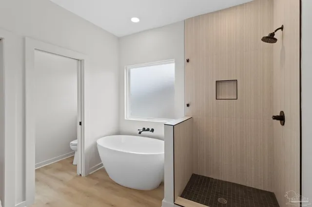 a view of livingroom with an empty space