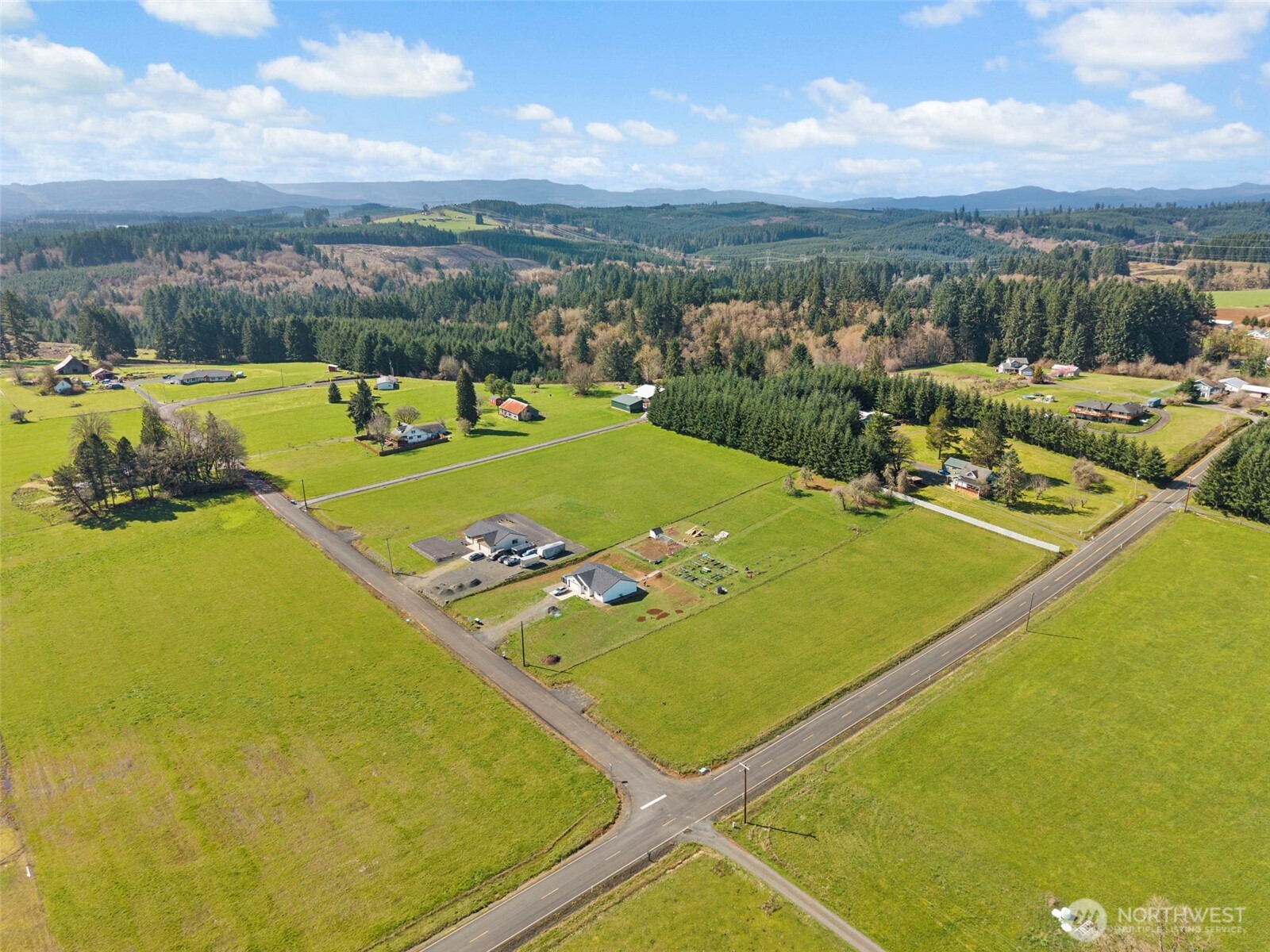 104 Gunnell Road Winlock, WA 98596 - Photo 8 of 13