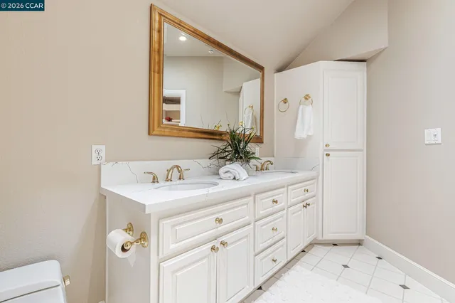 $2,495,000 | 4 Julianna Court, Moraga, CA 94556