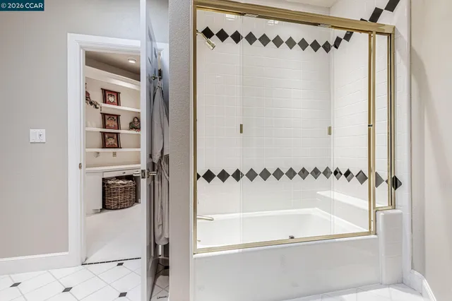 $2,495,000 | 4 Julianna Court, Moraga, CA 94556