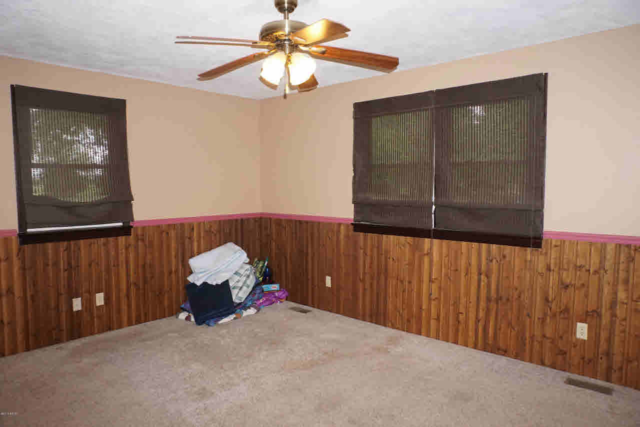 2074 Summer Time Road Kell, IL 62853 - Photo 13 of 31