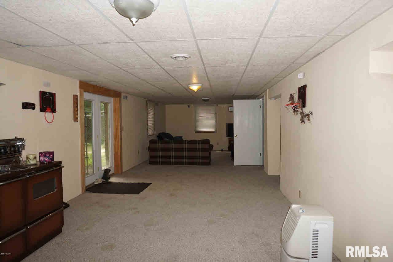 2074 Summer Time Road Kell, IL 62853 - Photo 16 of 31