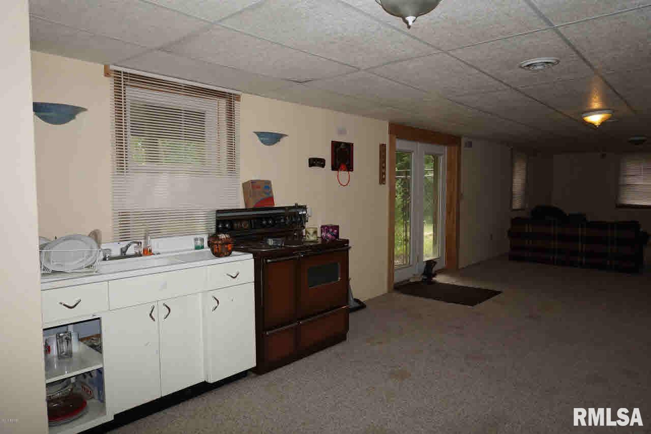 2074 Summer Time Road Kell, IL 62853 - Photo 17 of 31