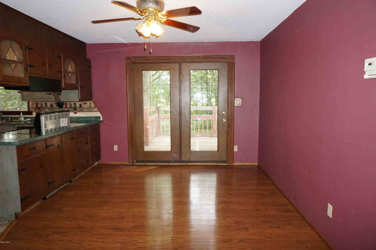 2074 Summer Time Road Kell, IL 62853 - Photo 8 of 31