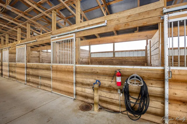 $400,000 | 13806 South Locust Avenue, Sand Lake, MI 49343