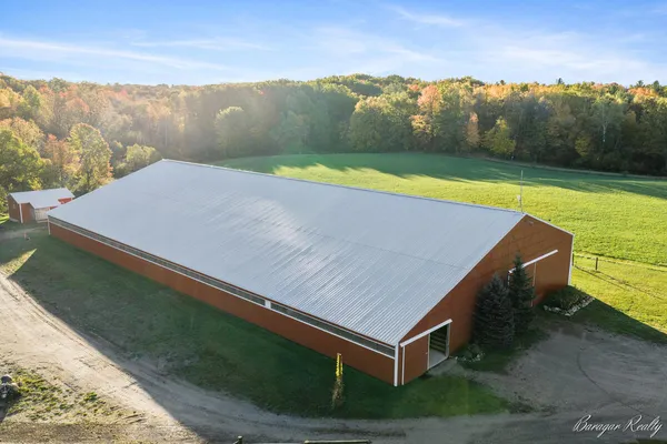 $400,000 | 13806 South Locust Avenue, Sand Lake, MI 49343