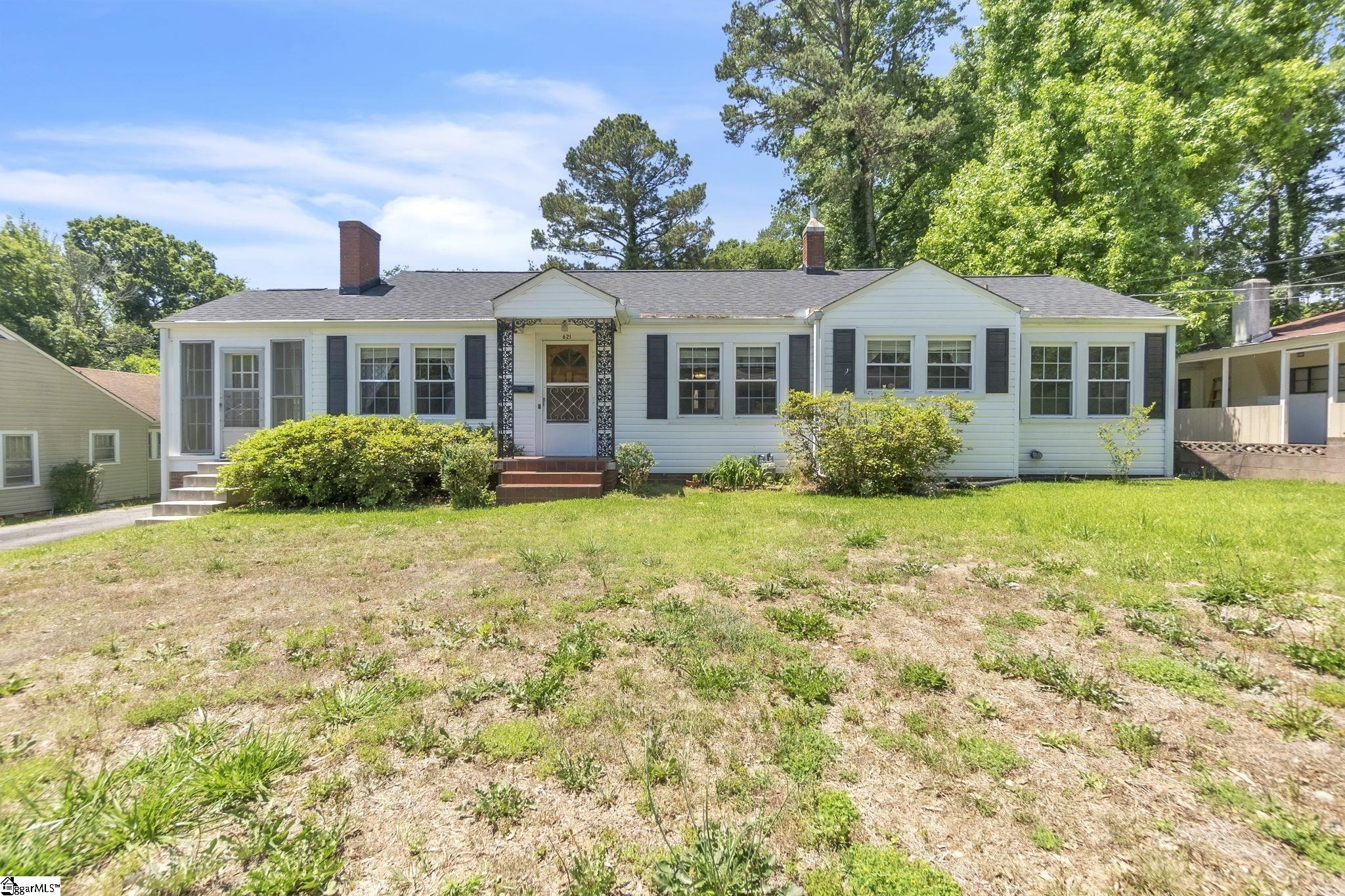621 Church Street Laurens, SC 29360 - Photo 1 of 23