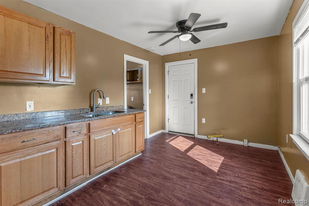 1151 Eastern Street Inkster, MI 48141 - Photo 7 of 27