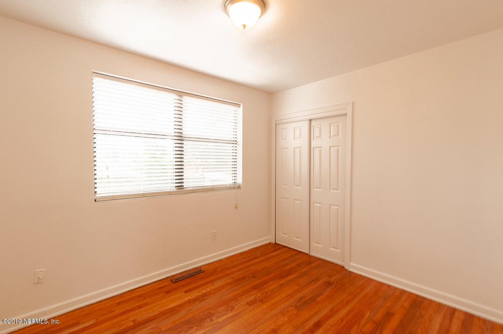 1672 Bartram Road Jacksonville, FL 32207 - Photo 8 of 20 1st Bedroom