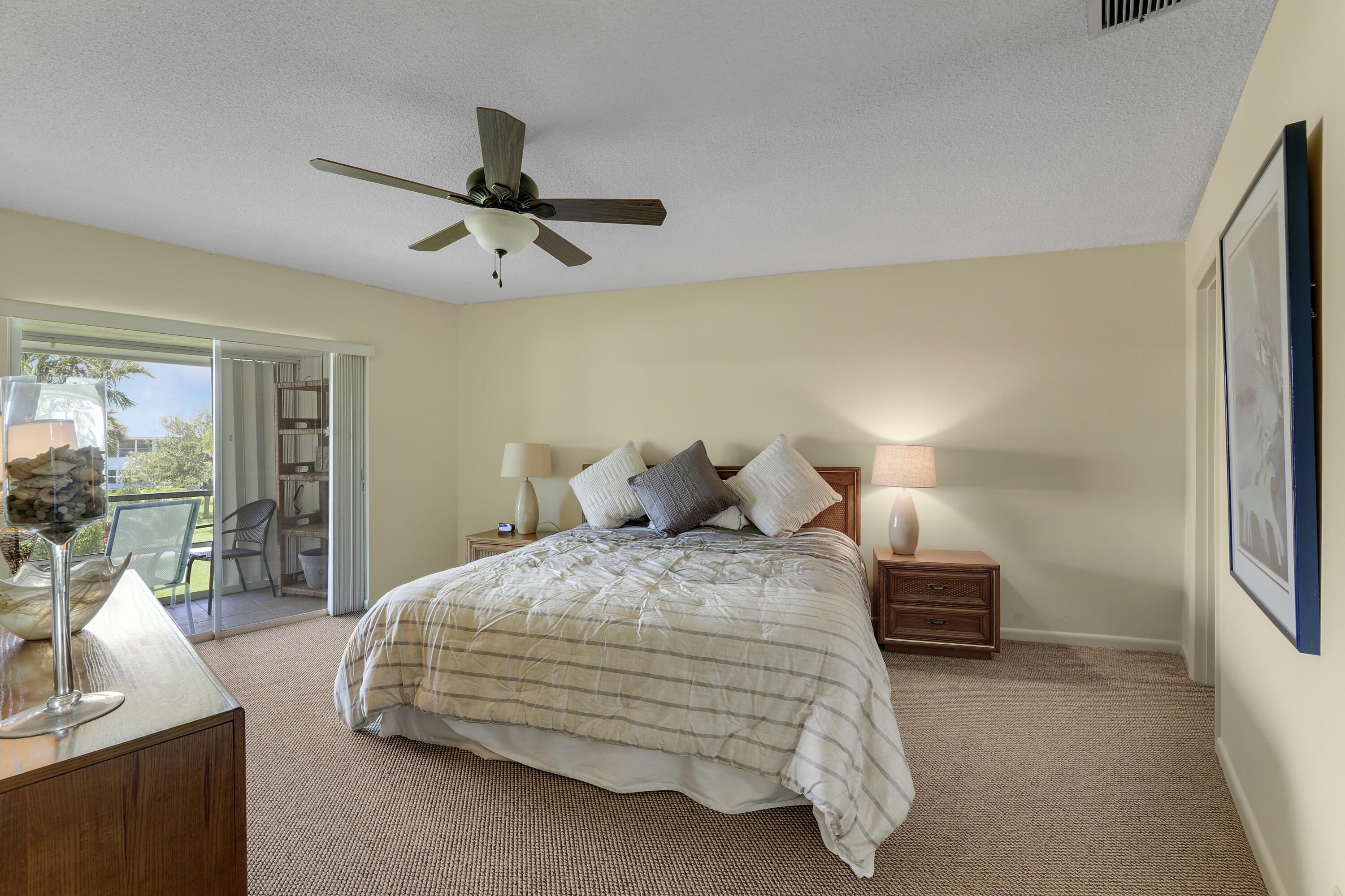 5540 North Ocean Boulevard, Unit 206 Ocean Ridge, FL 33435 - Photo 25 of 35 House-12