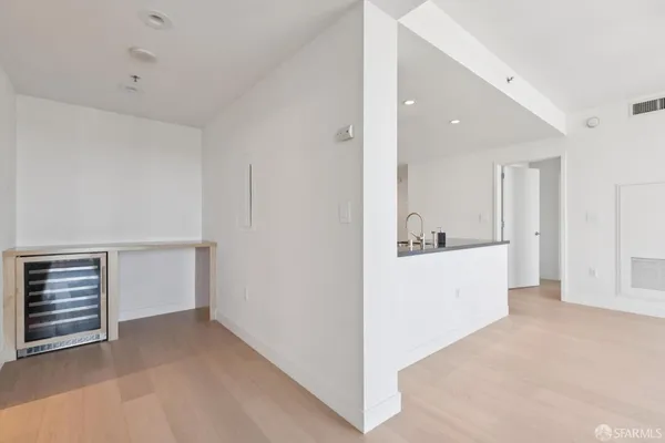 $7,800 | 338 Spear Street, Unit 23E, San Francisco, CA 94105