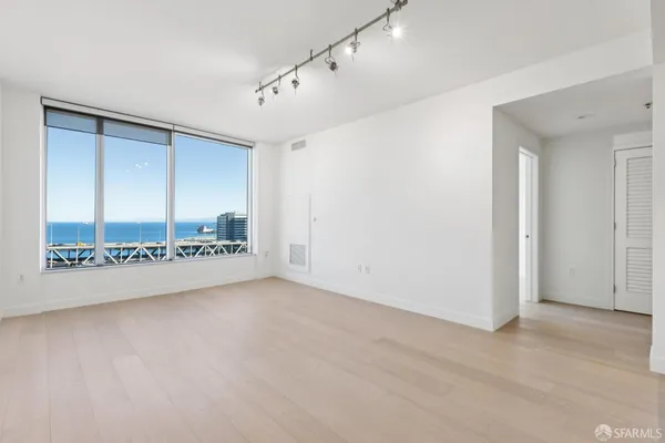 $7,800 | 338 Spear Street, Unit 23E, San Francisco, CA 94105