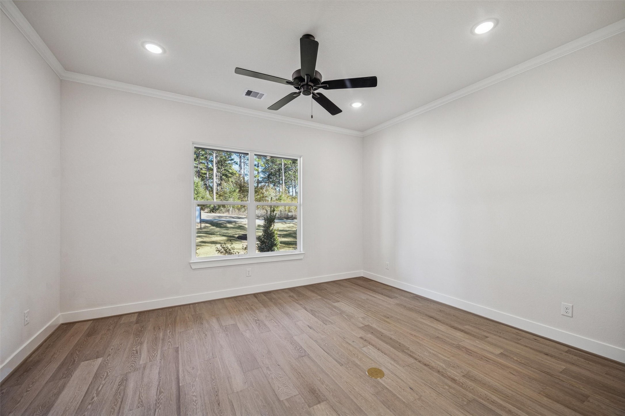 180 Red Hawk Road Huntsville, TX 77340 - Photo 14 of 29 ACTUAL HOME. HOME IS UNDER CONSTRUCTION.