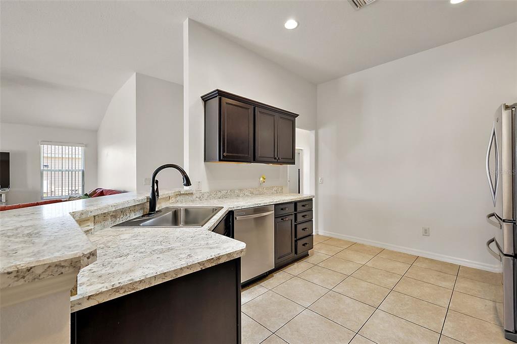 11216 Hess Way Oxford, FL 34484 - Photo 11 of 40