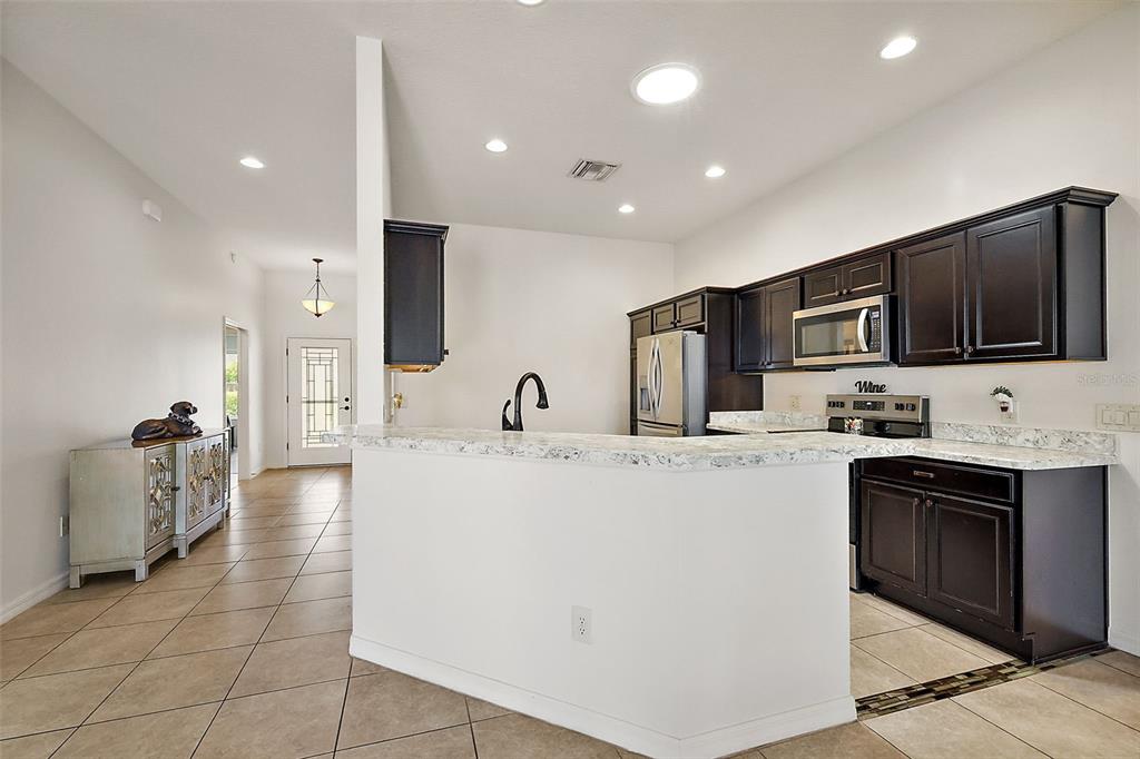 11216 Hess Way Oxford, FL 34484 - Photo 12 of 40