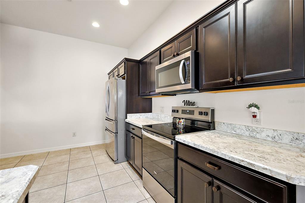 11216 Hess Way Oxford, FL 34484 - Photo 10 of 40