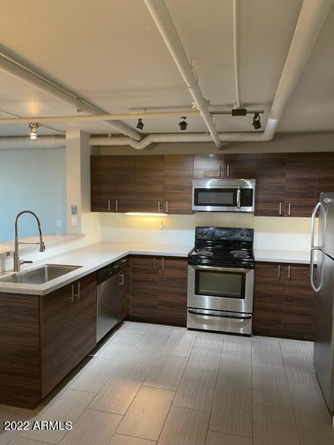 535 West Thomas Road, Unit 404 Phoenix, AZ 85013 - Photo 9 of 22 9