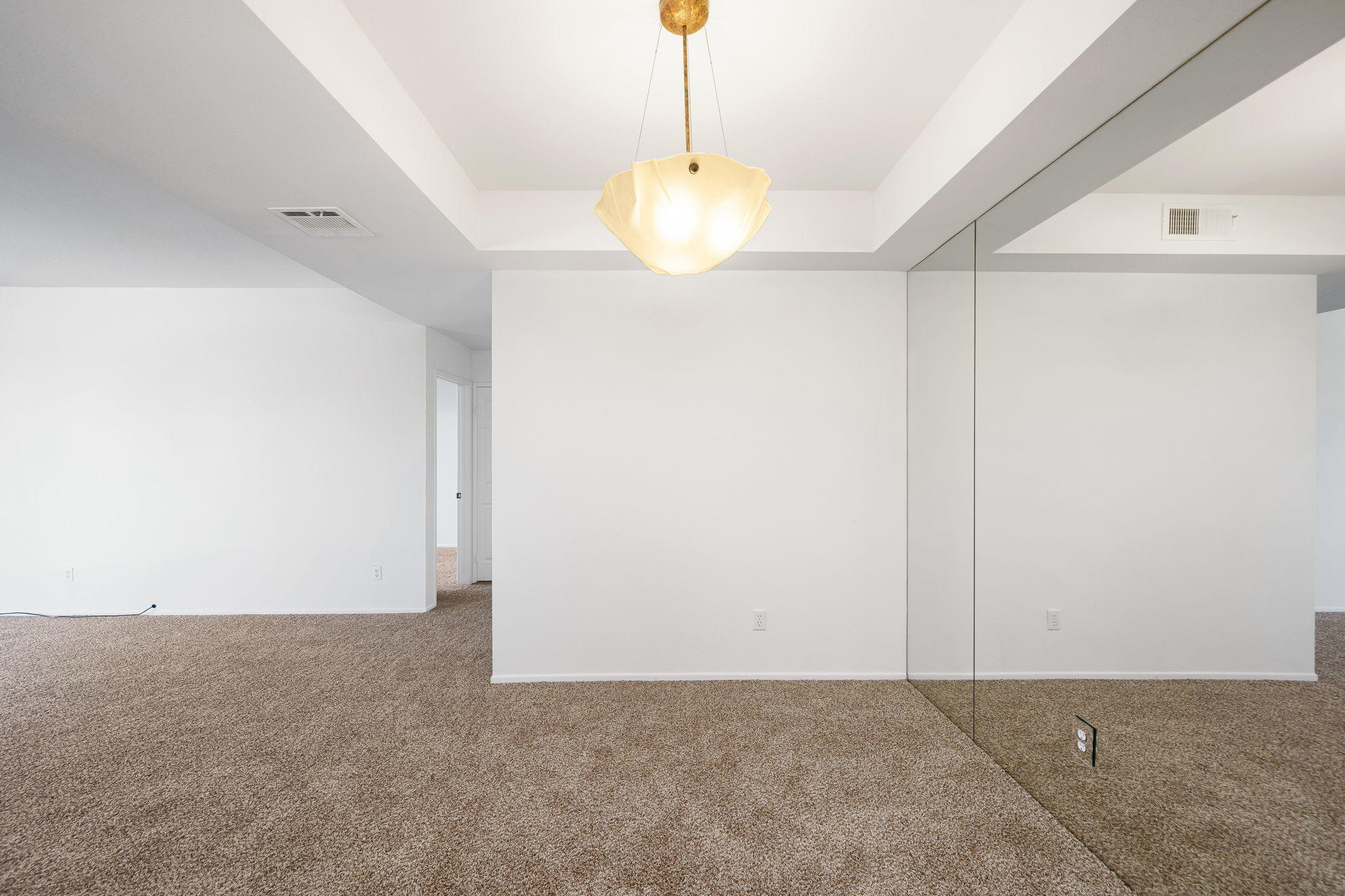401 El Cielo Road, Unit 162 Palm Springs, CA 92262 - Photo 8 of 21 9-web-or-mls-MGCielo0820_009