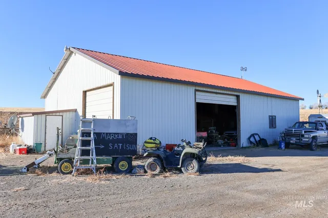 $1,999,000 | 1731 East 3900 North, Buhl, ID 83316