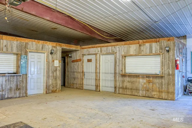 $1,999,000 | 1731 East 3900 North, Buhl, ID 83316
