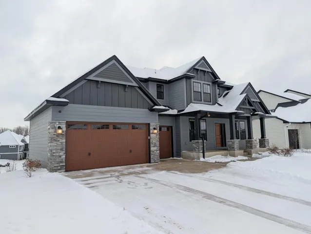 $1,075,135 | 1476 Palmer Drive North, Lake Elmo, MN 55042