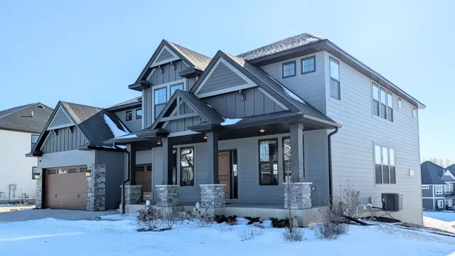 $1,075,135 | 1476 Palmer Drive North, Lake Elmo, MN 55042