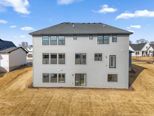 $999,870 | 1476 Palmer Drive North, Lake Elmo, MN 55042