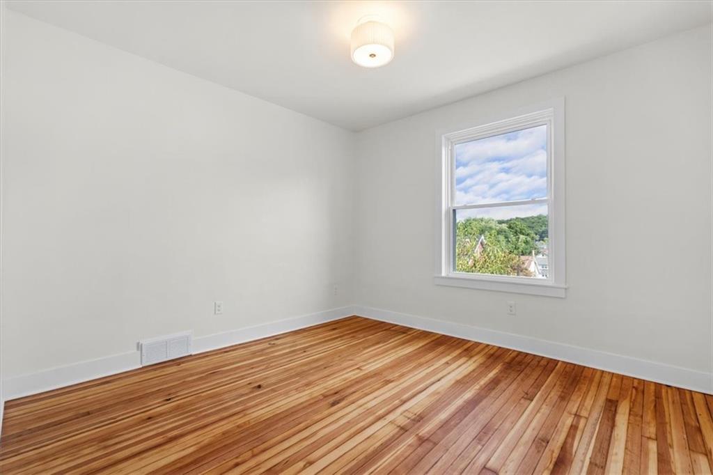 3933 Brighton Road Pittsburgh, PA 15212 - Photo 22 of 32 Gallery Image 22