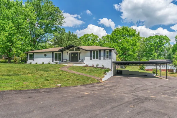 $525,000 | 1009 Primrose Drive, Greenbrier, TN 37073