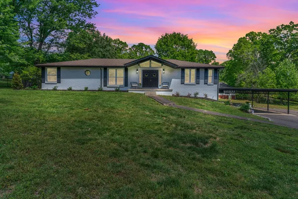 $525,000 | 1009 Primrose Drive, Greenbrier, TN 37073