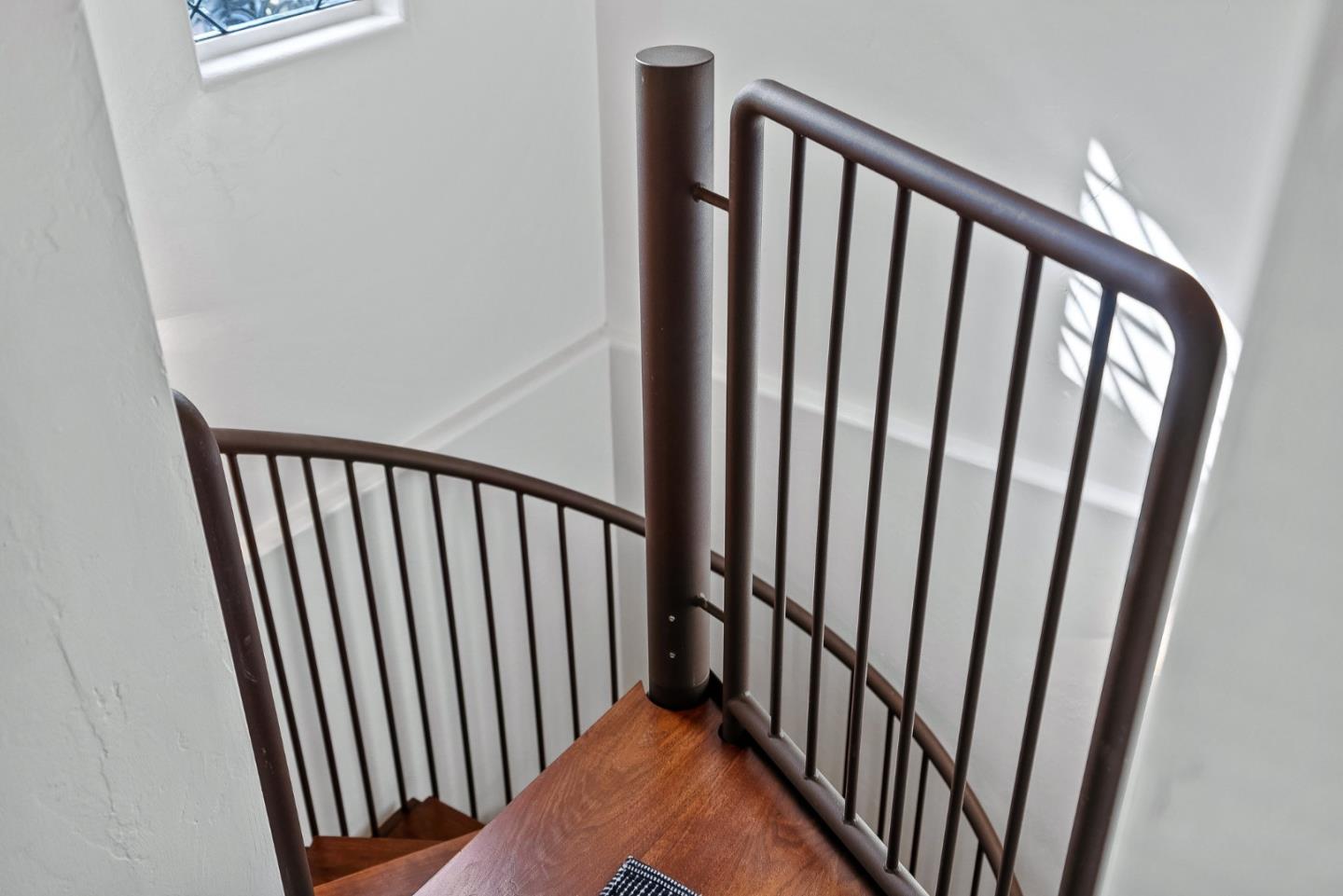 925 Cass Street Monterey, CA 93940 - Photo 18 of 27 a view of a balcony