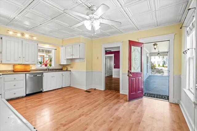 $399,900 | 12 South Mast Street, Goffstown, NH 03045