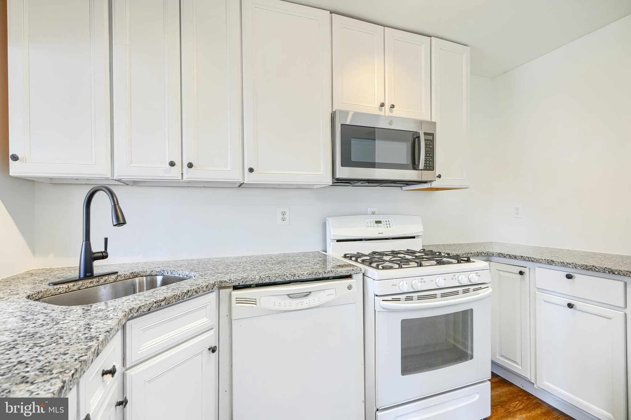 8032 Gray Haven Road Baltimore, MD 21222 - Photo 7 of 19 Kitchen