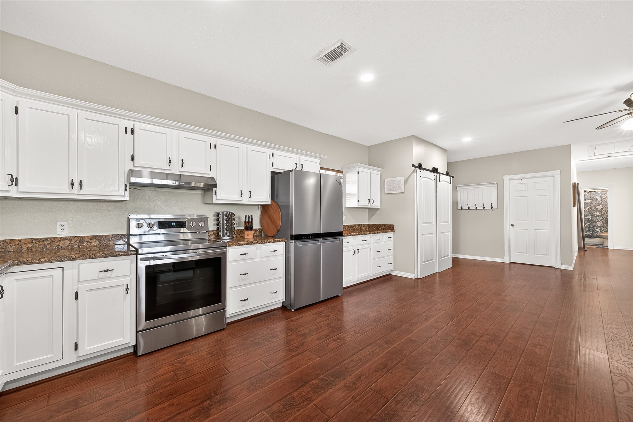 11802 Padon Road Needville, TX 77461 - Photo 24 of 49