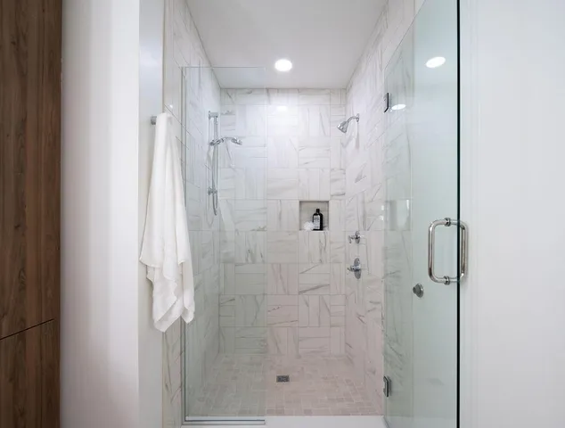 $6,995 | 7 West Drive, Excelsior, MN 55331