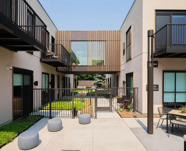 $6,995 | 7 West Drive, Excelsior, MN 55331